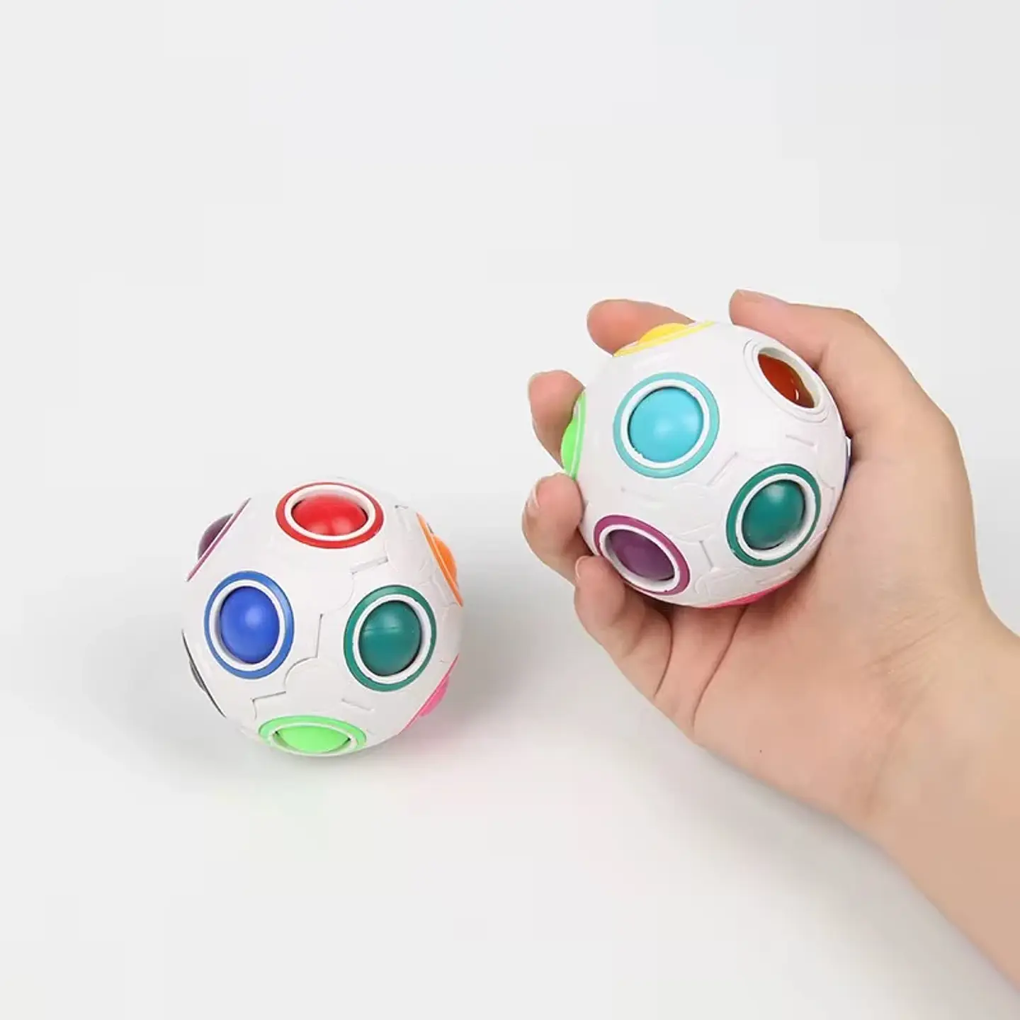 PELOTA SENSORIAL ANTIESTRES COLORES APRETE 1