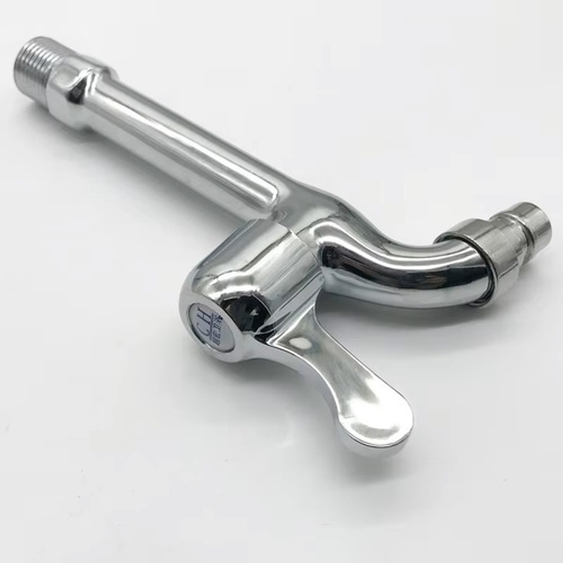 Llave Para Jardín Con Ahorrador De Agua  2