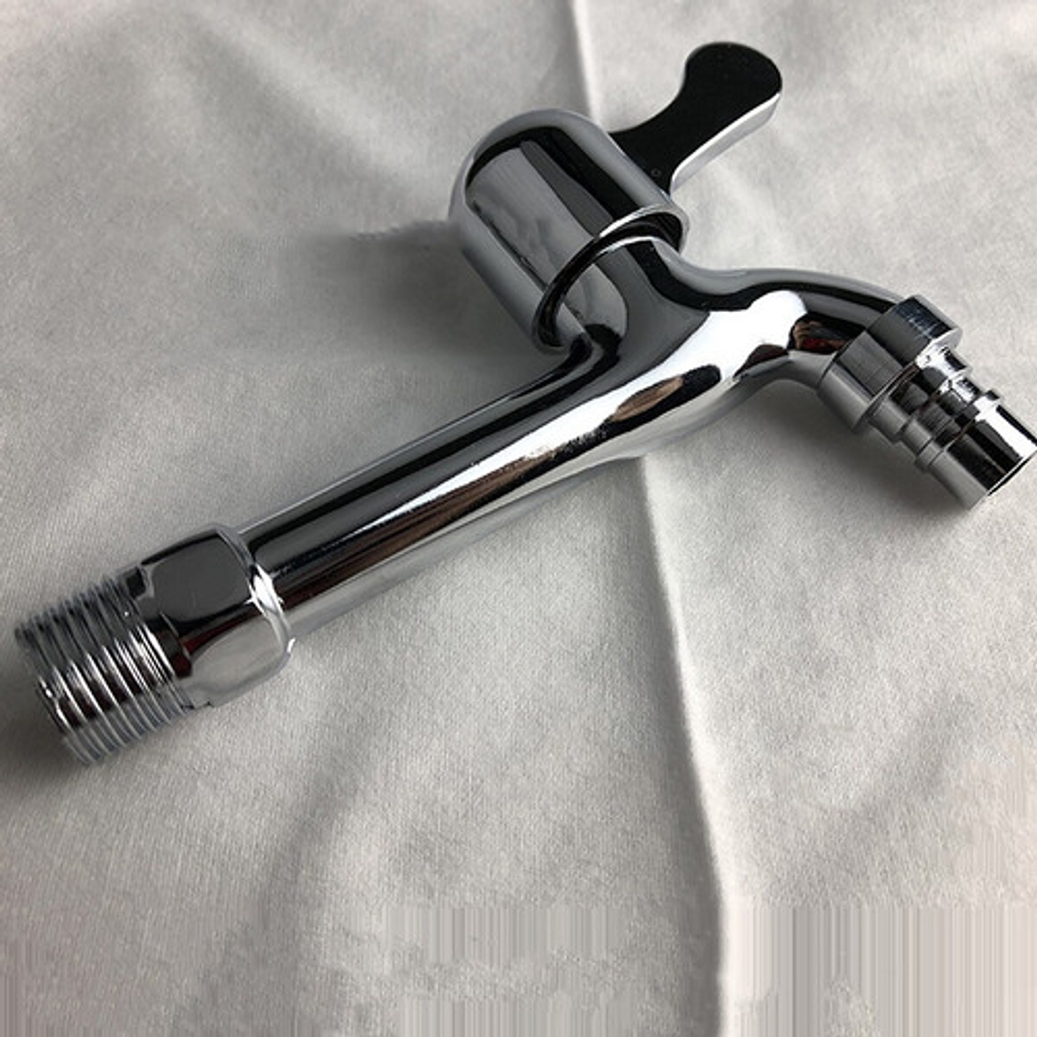 Llave Para Jardín Con Ahorrador De Agua  8