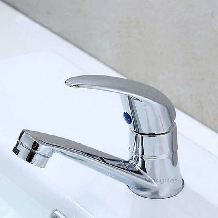 Llave Para Lavamanos Sencilla Solo Agua Fria 4