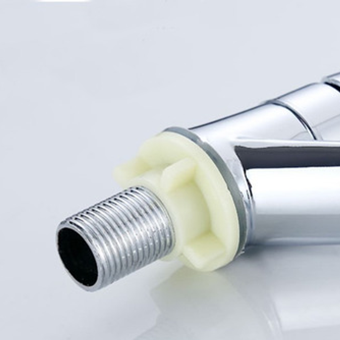 Llave Para Lavamanos Sencilla Solo Agua Fria 6