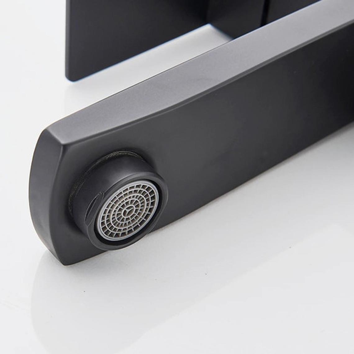 Grifo Llave Para Lavamanos Alta Negro Agua Fría Y Caliente 9