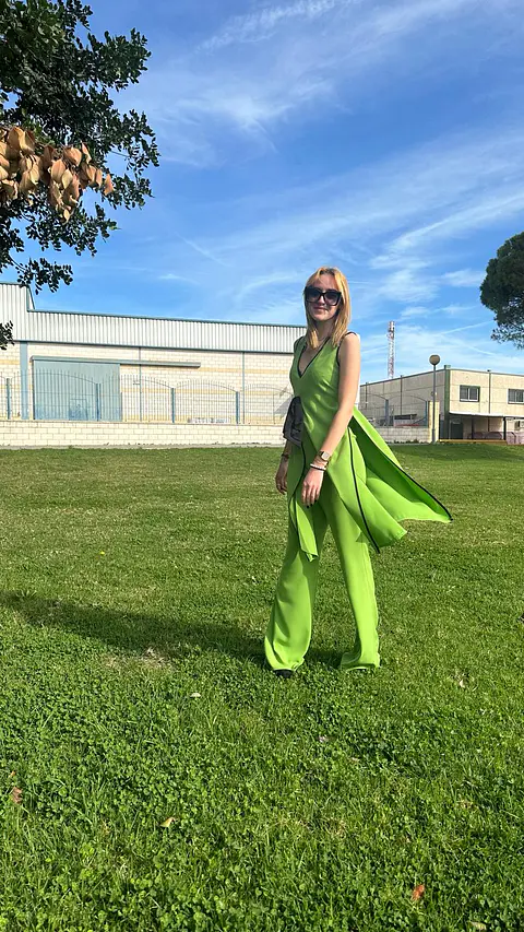 Conjunto blusoin largo sin mangas con pantalon