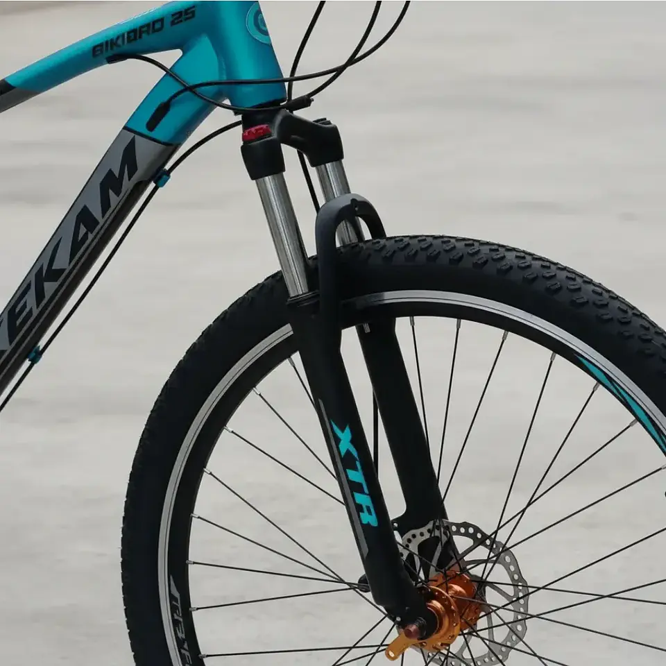 Bicicleta MTB Madrid Aro 29 con Frenos Hidráulicos Shimano 24 Velocidades Turquesa 2