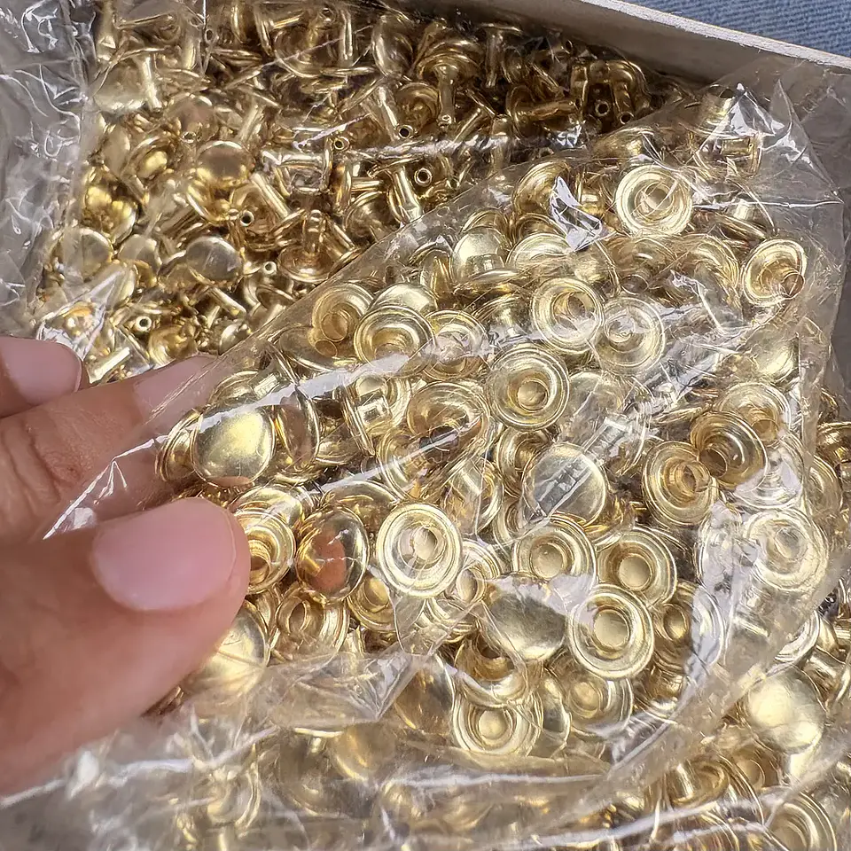 Remache Doble Cabeza 8x3x8 Níquel Dorado 100uni 1