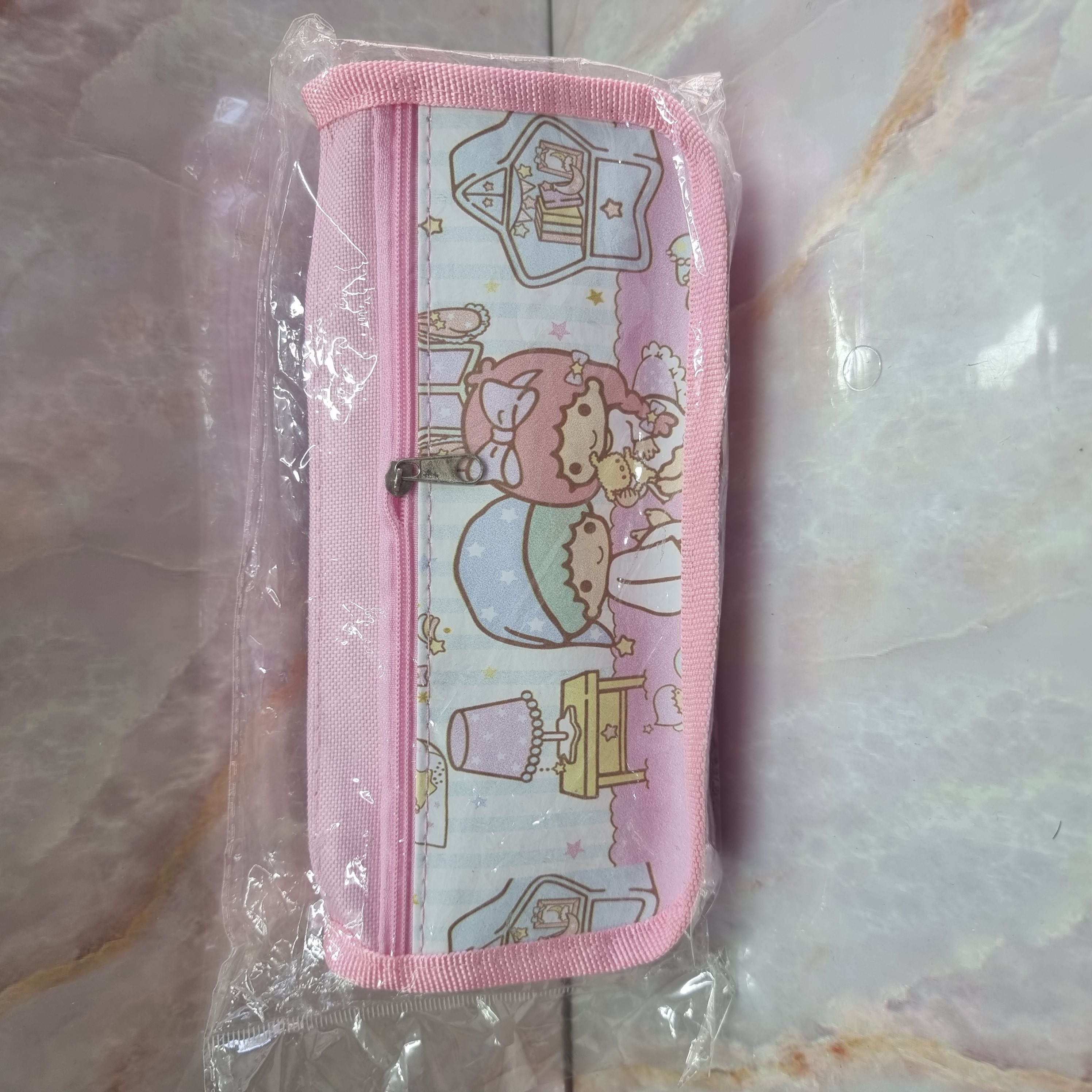 ESTUCHE ESCOLAR