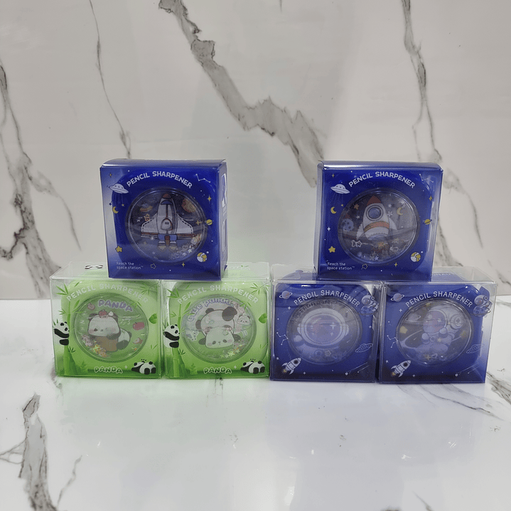 SACAPUNTAS CON ARENA 2