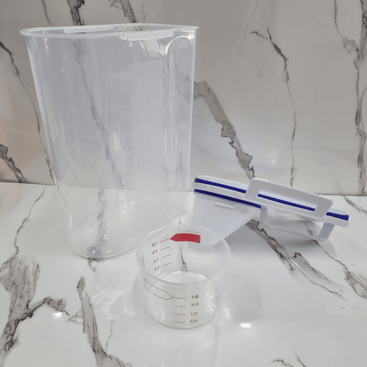 CONTENEDOR PLASTICO 3