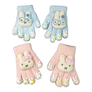 GUANTES CON FIGURA 