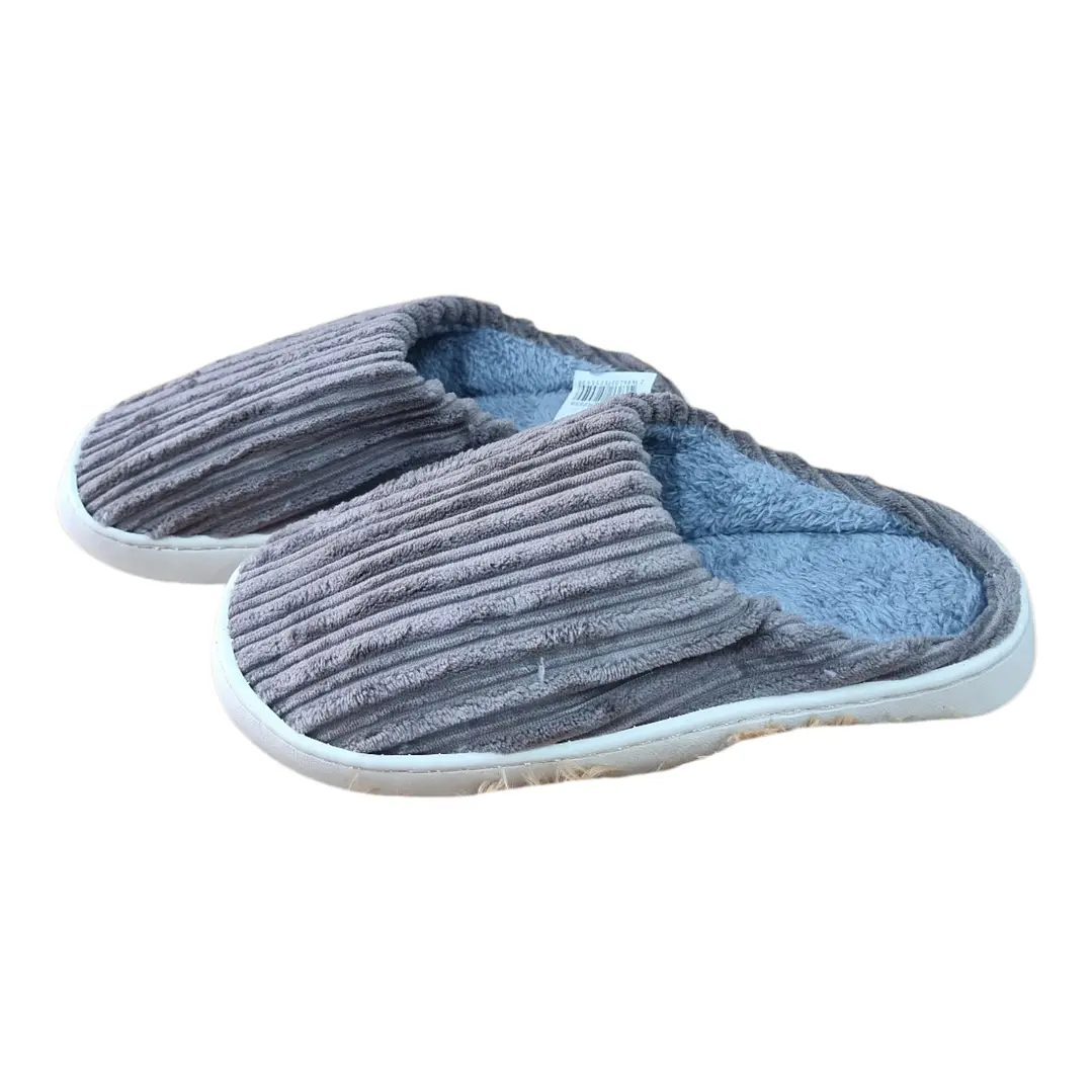 PANTUFLA HOMBRE  2