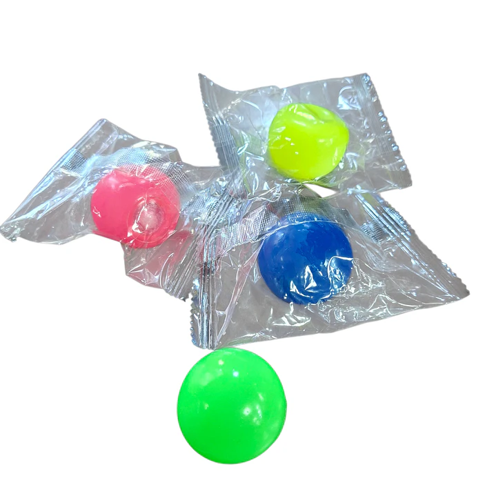 PELOTA ADHESIVA 2
