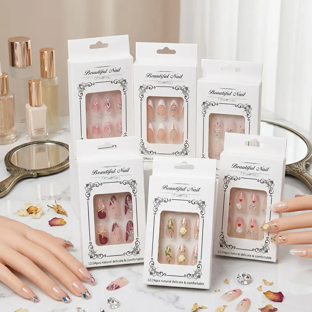 SET DE UÑAS POSTIZAS 12PCS 1