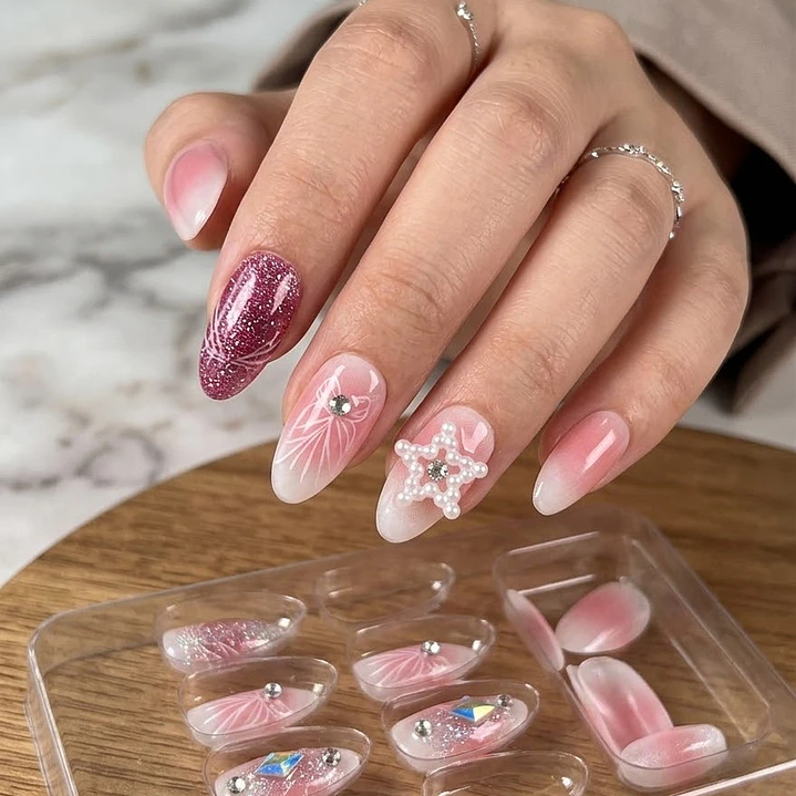 SET DE UÑAS POSTIZAS 12PCS 4