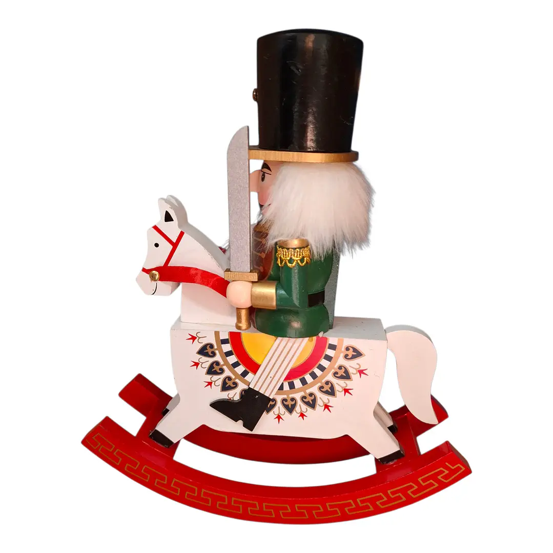 CASCANUECES CABALLO 2