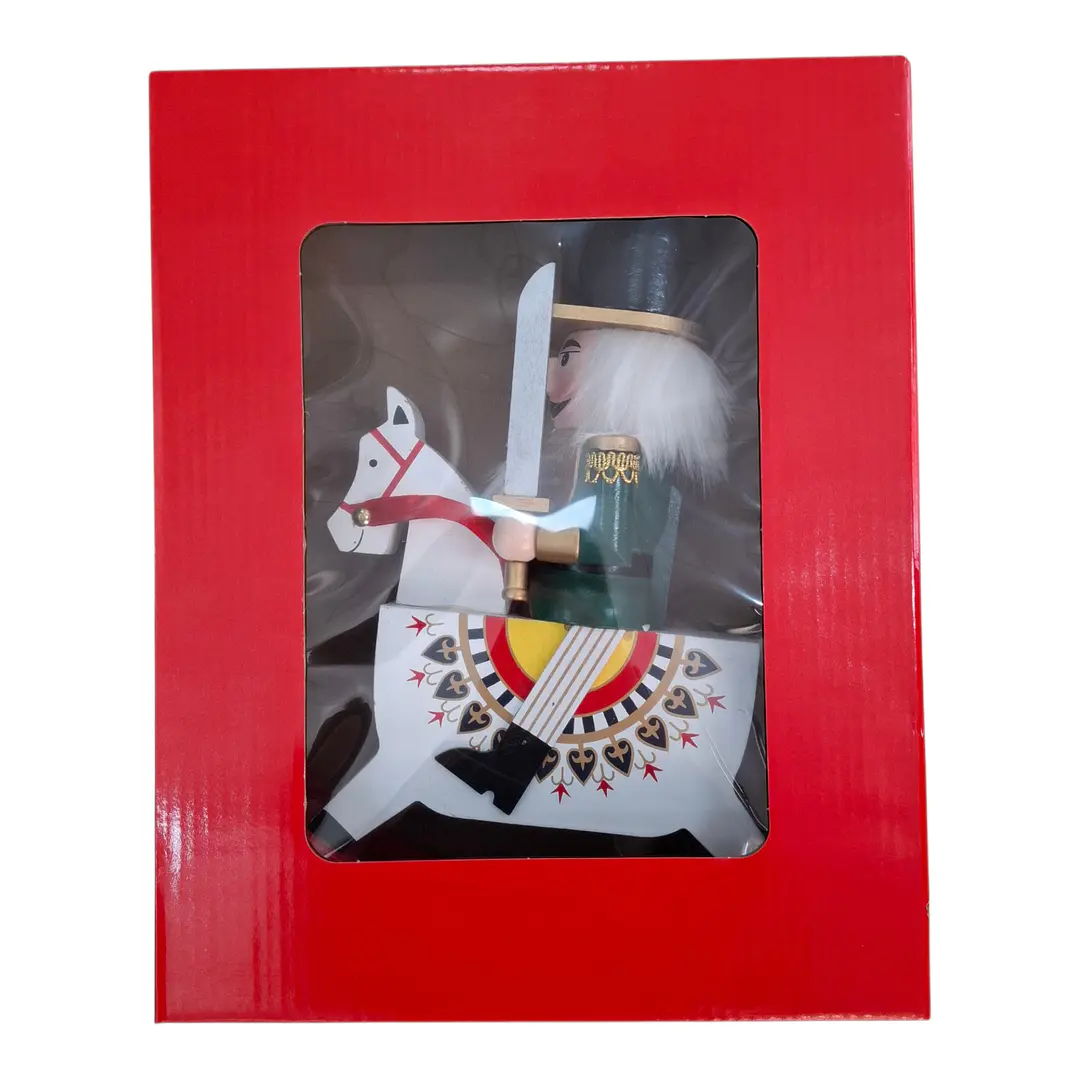 CASCANUECES CABALLO 3