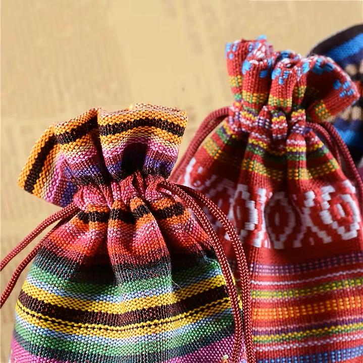 12 Bolsas de Regalo con Cordón a Rayas de Estilo Étnico 4
