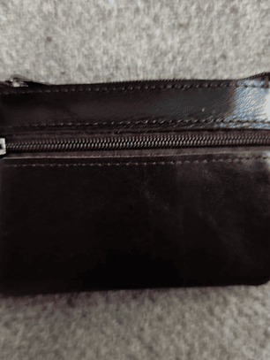 Mini monedero de cuero genuino