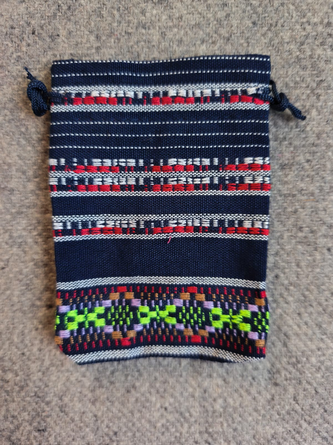 12 Bolsas de Regalo con Cordón a Rayas de Estilo Étnico 2