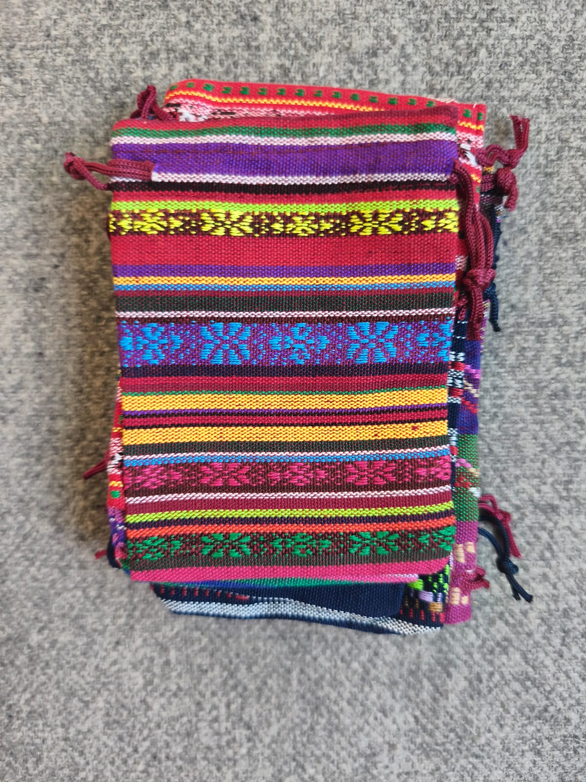 12 Bolsas de Regalo con Cordón a Rayas de Estilo Étnico 5