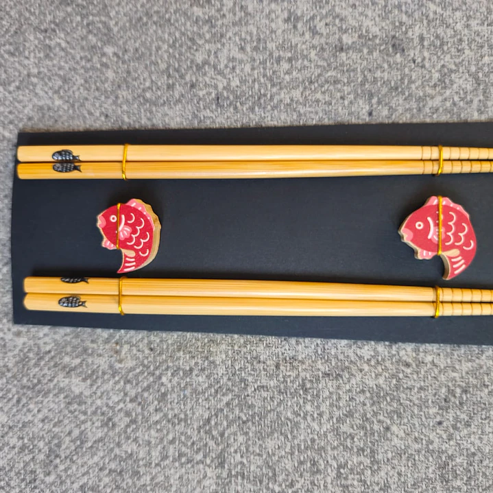 Palillos  de bambú y madera con estampado japonés 4