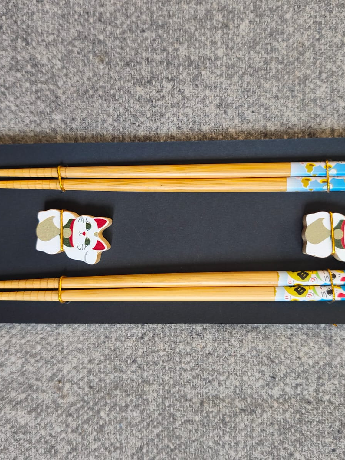 Juego de palillos de bambú y madera con estampado japonés 5