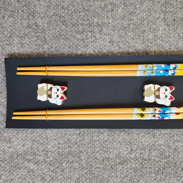 Juego de palillos de bambú y madera con estampado japonés 5