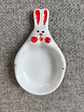 Plato pequeño de cerámica con forma de conejo - Miniatura 3
