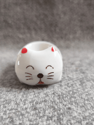 Plato pequeño de cerámica con forma de gato