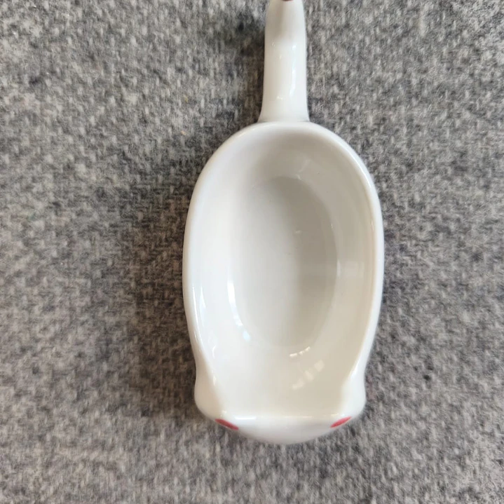 Plato pequeño de cerámica con forma de gato 5