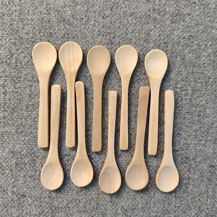 10 cucharas de madera  4