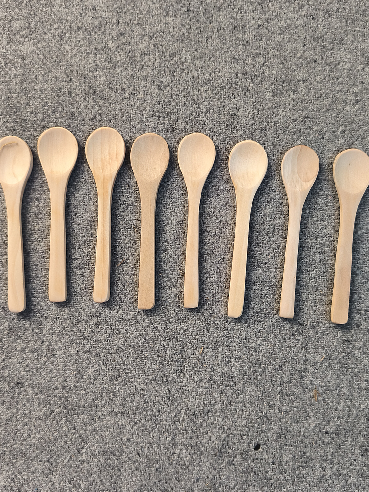 10 cucharas de madera  5