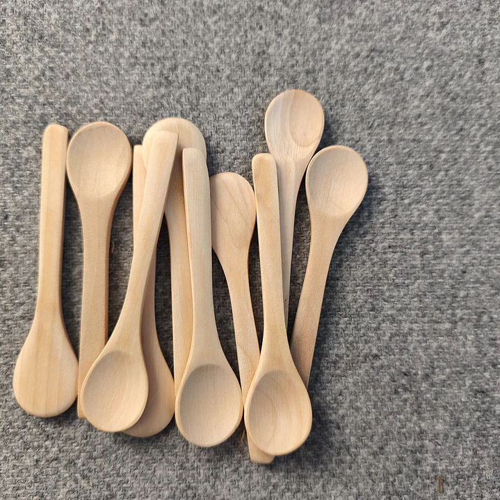 10 cucharas de madera  2