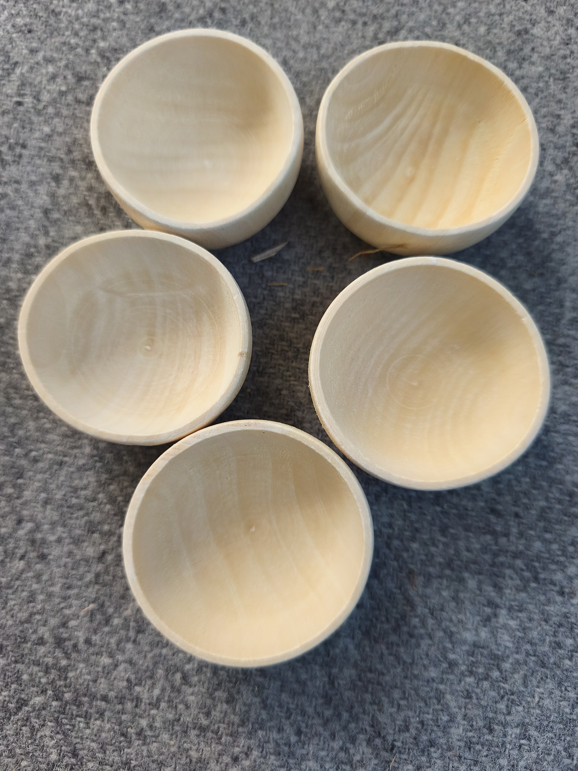 5 mini tazas de madera hechas a mano, que miden 39X24 mm  3