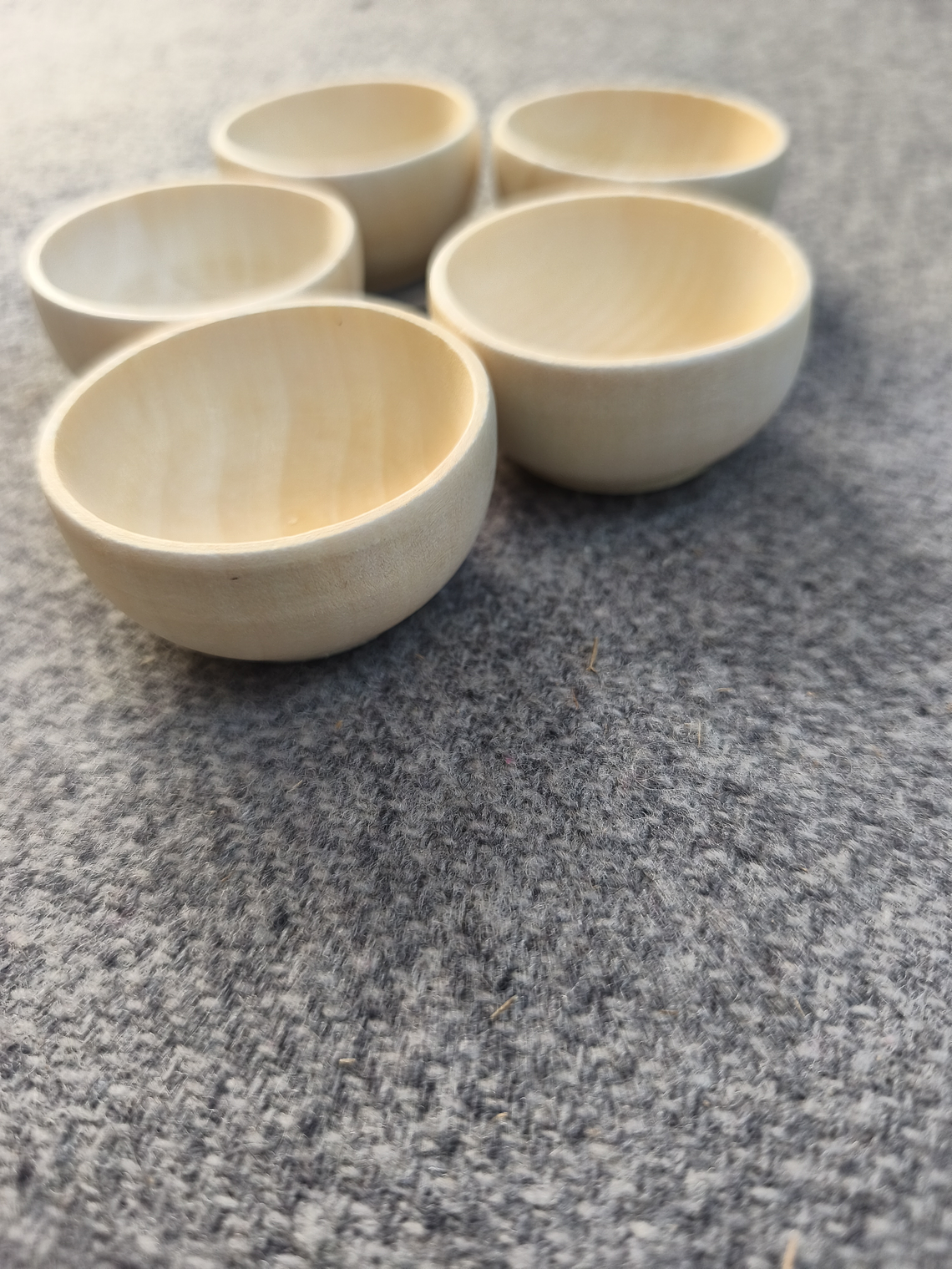 5 mini tazas de madera hechas a mano, que miden 39X24 mm  6