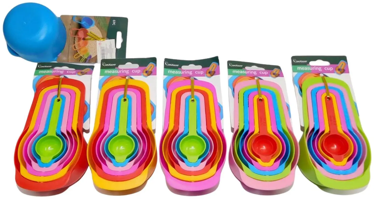 Juego De 2cucharas Y 4tazas Medidoras Multicolor Para Tartas. 3
