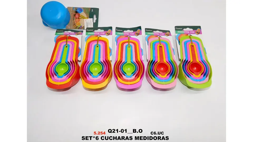 Juego De 2cucharas Y 4tazas Medidoras Multicolor Para Tartas. 4