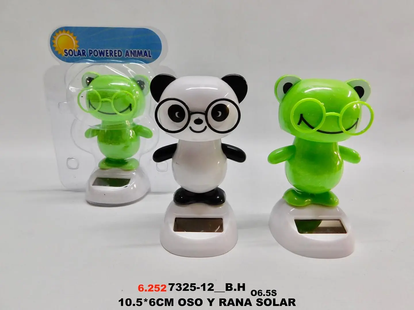 Figura solar decorativa de panda o rana con cabeza móvil 7