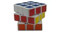 Cubo Rubik 3x3 Fondo Blanco 7 cm - Miniatura 2