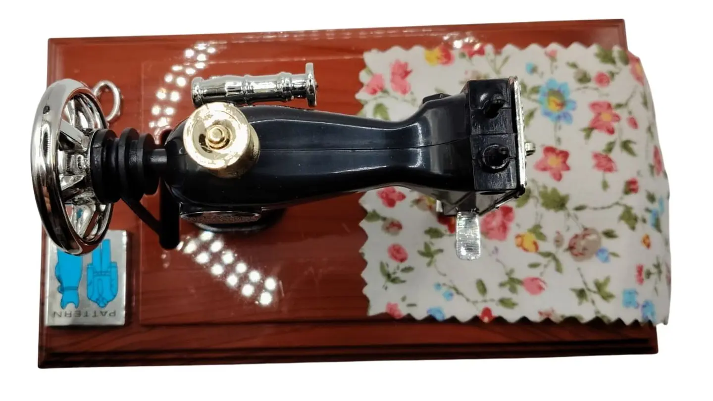 Maquina De Coser Decorativa Cajita Musical Con Cajones 6