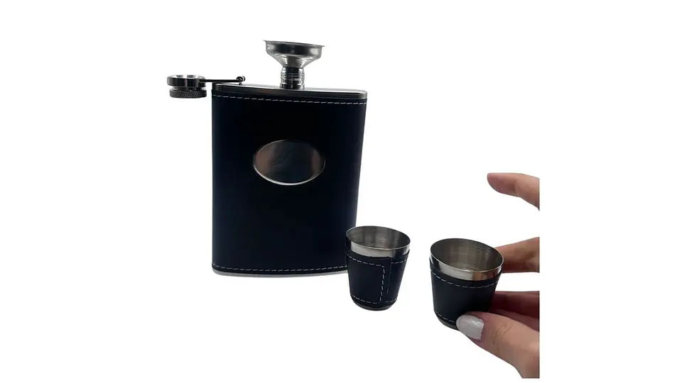 Set Licorera Acero 9oz con Vasos Embudo Estuche Elegante 3