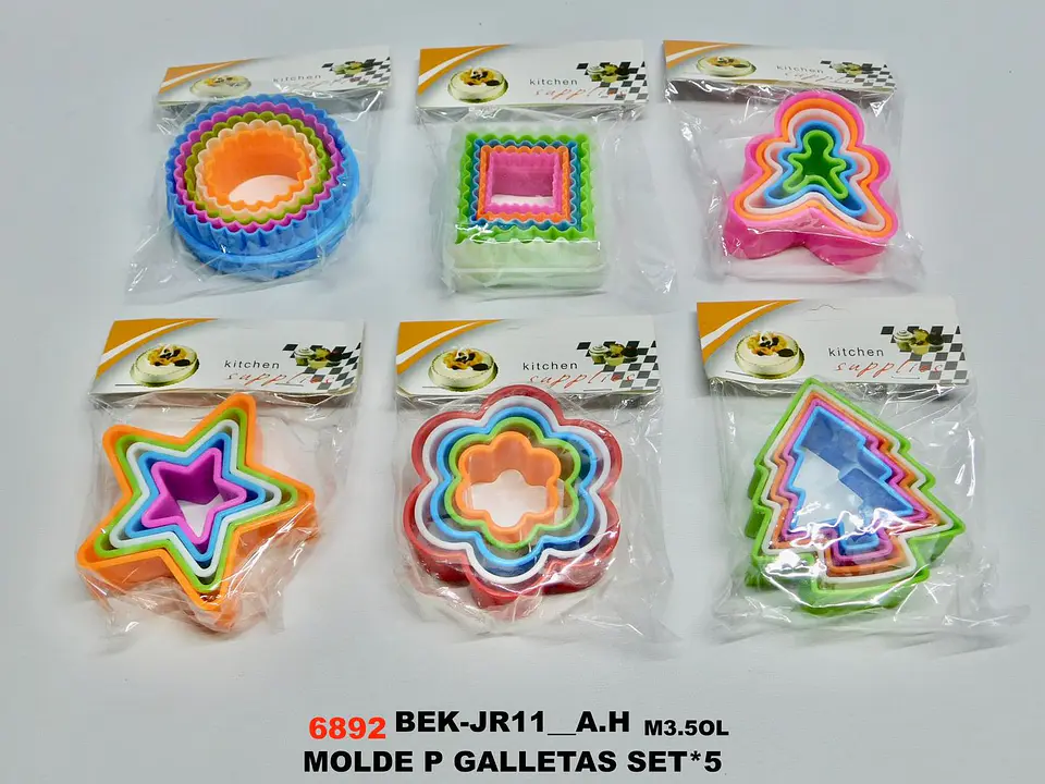 Set de Moldes para Galletas Figuras Variadas x5 Piezas 6