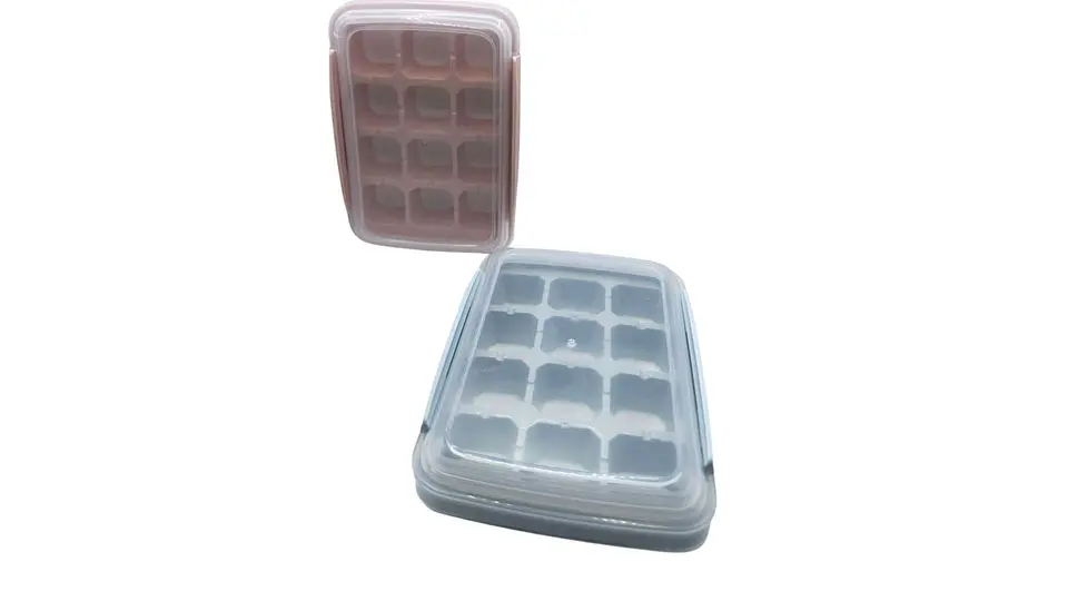 Molde Hielo Plástico 13 Espacios con Tapa Hermética Práctico 2