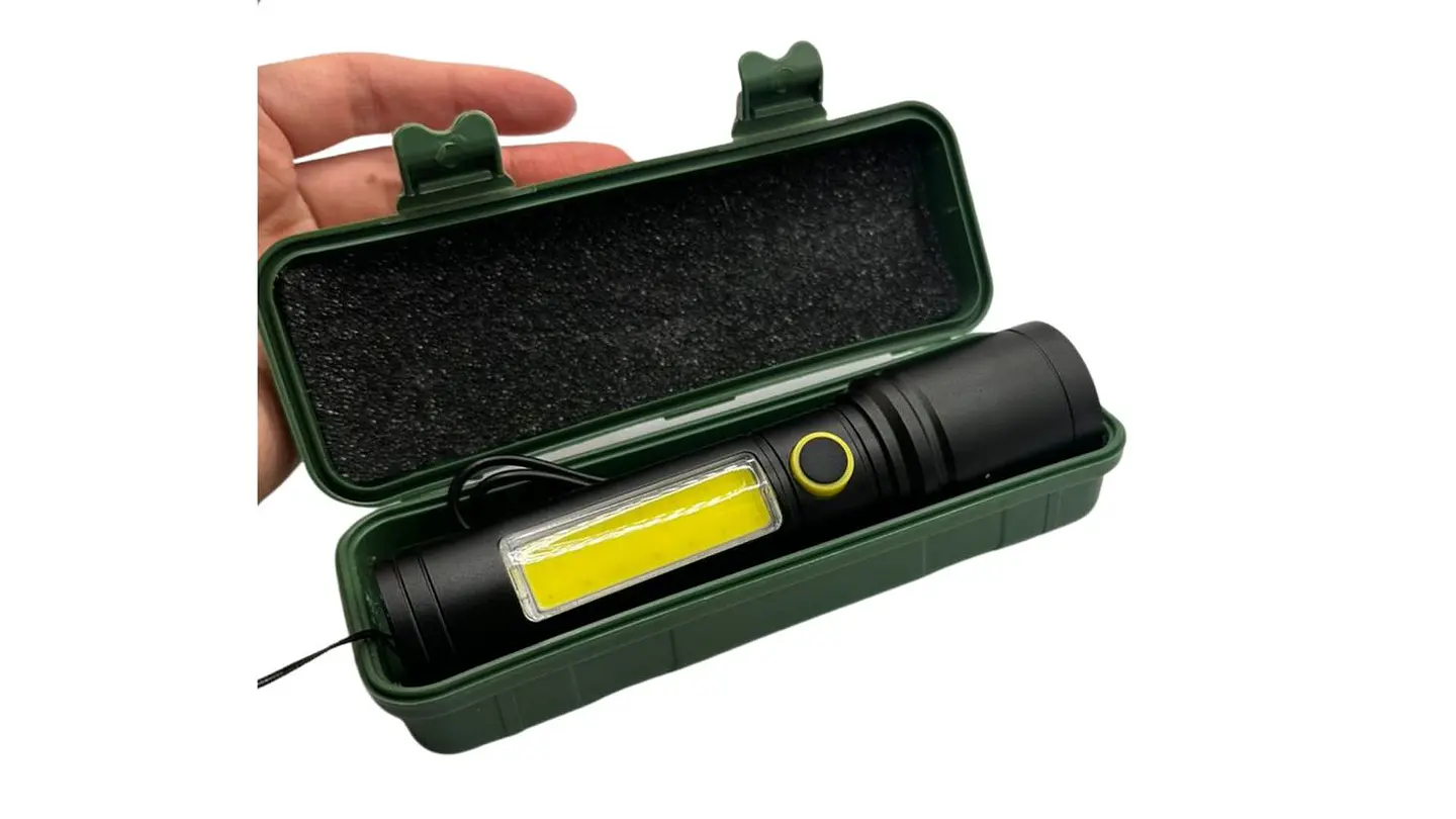 Linterna LED Recargable USB Con Estuche Protector 3