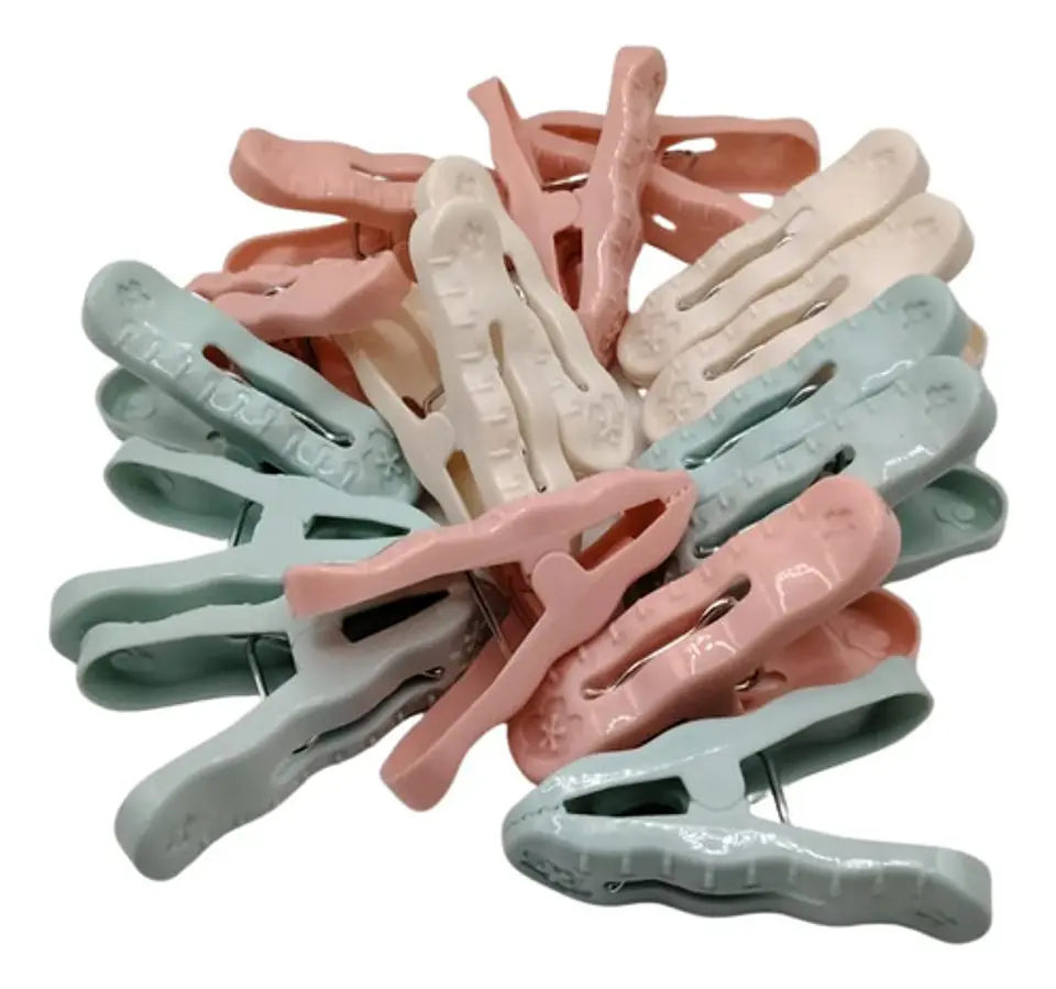 Set de Pinzas Plásticas Multicolor x16  Prácticas 3