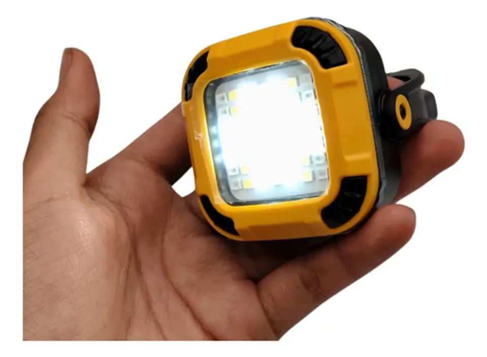 Reflector Led Recargable Ultra Potente 1000lm Portátil 5
