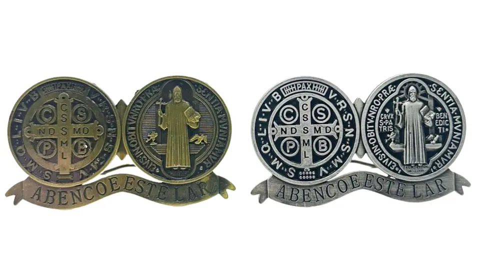 Medalla San Benito Decorativa de Mesa 8 cm Dorada 2
