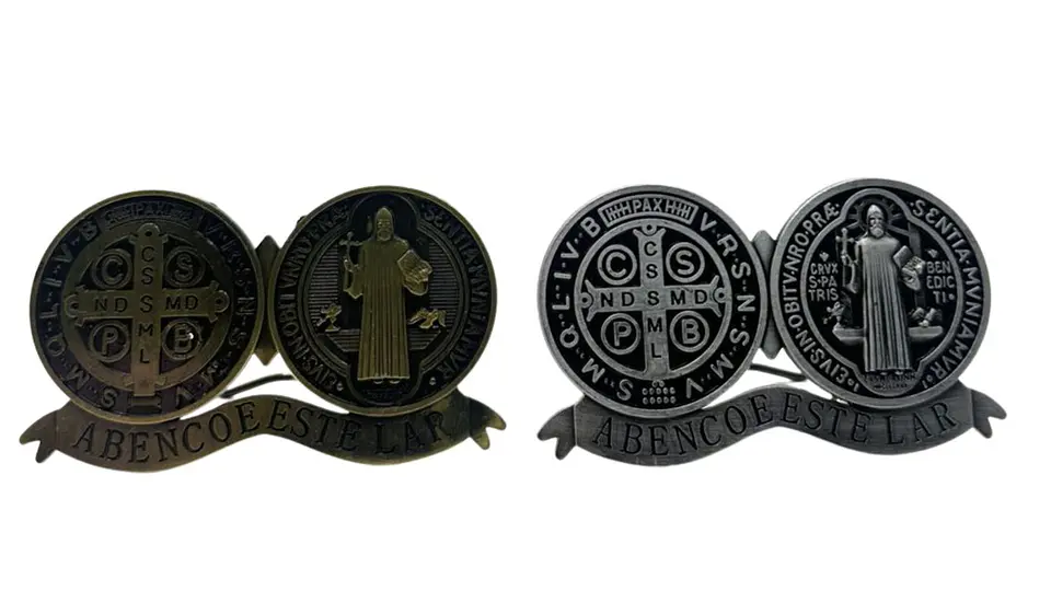 Medalla San Benito Decorativa de Mesa 8 cm Dorada 3