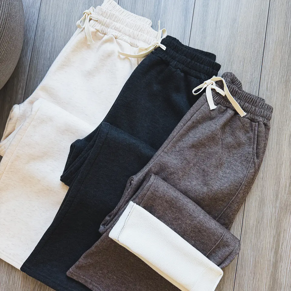 Pantalón de buzo mujer  2