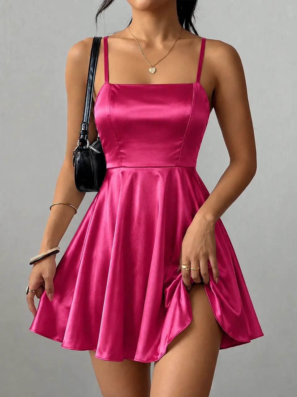 Vestido satinado acampando  4