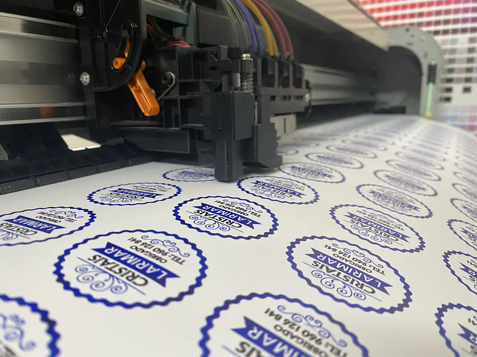 Etiquetas Autocolantes sem Laminação 1